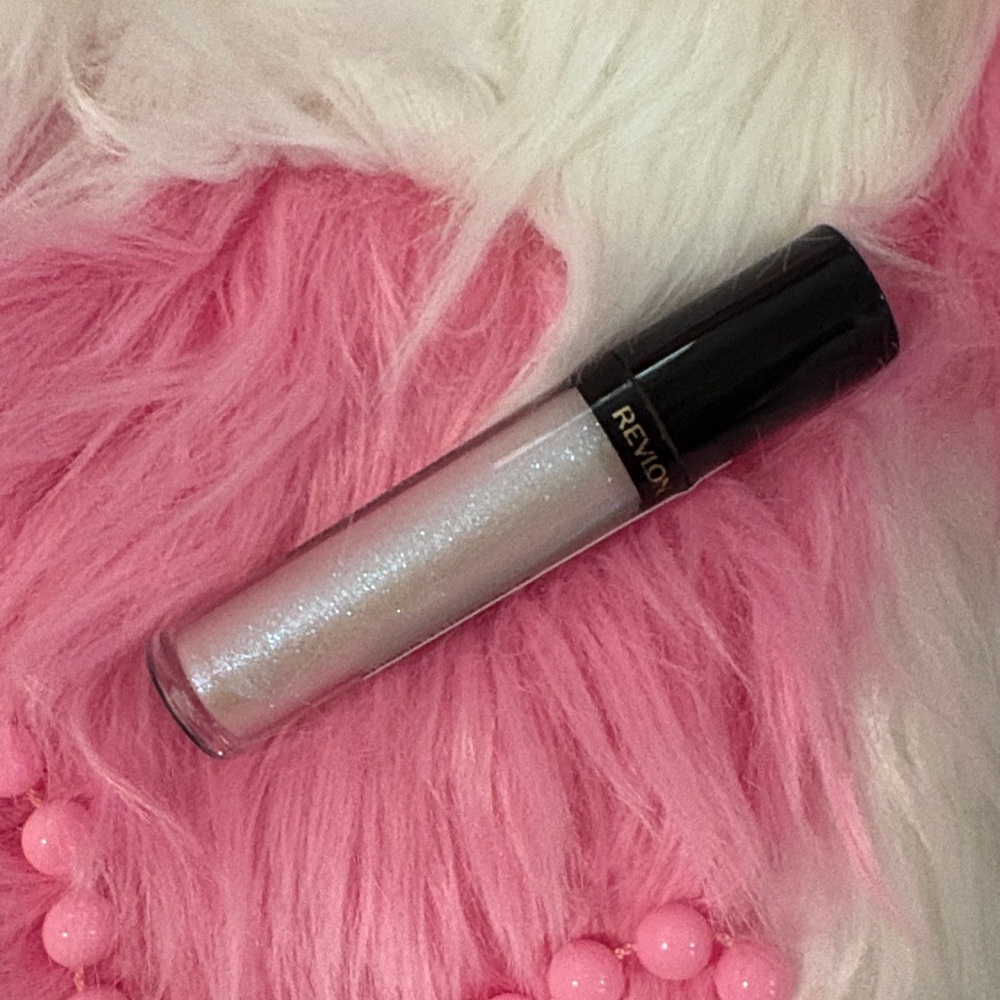 Revlon Iridescent Pearl Lip Gloss Frost queen ❄️